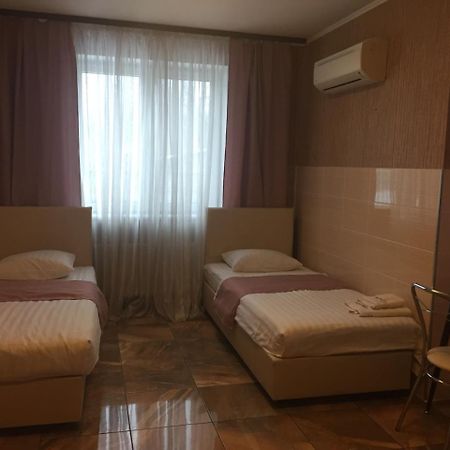 Home Comfort Livoberezhna Iec Kiev Exteriör bild