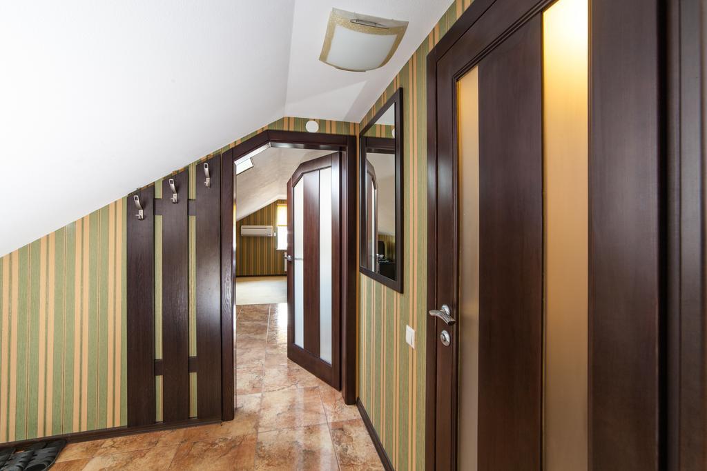 Home Comfort Livoberezhna Iec Kiev Exteriör bild