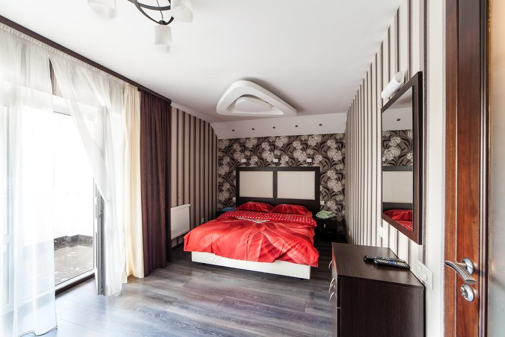 Home Comfort Livoberezhna Iec Kiev Exteriör bild