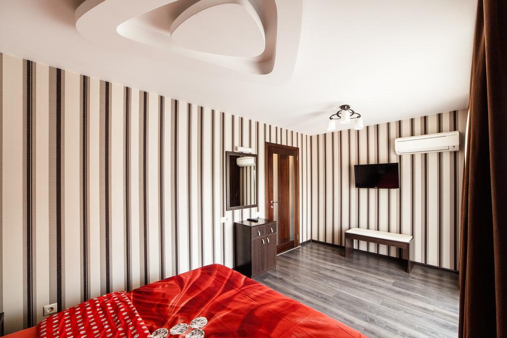 Home Comfort Livoberezhna Iec Kiev Exteriör bild
