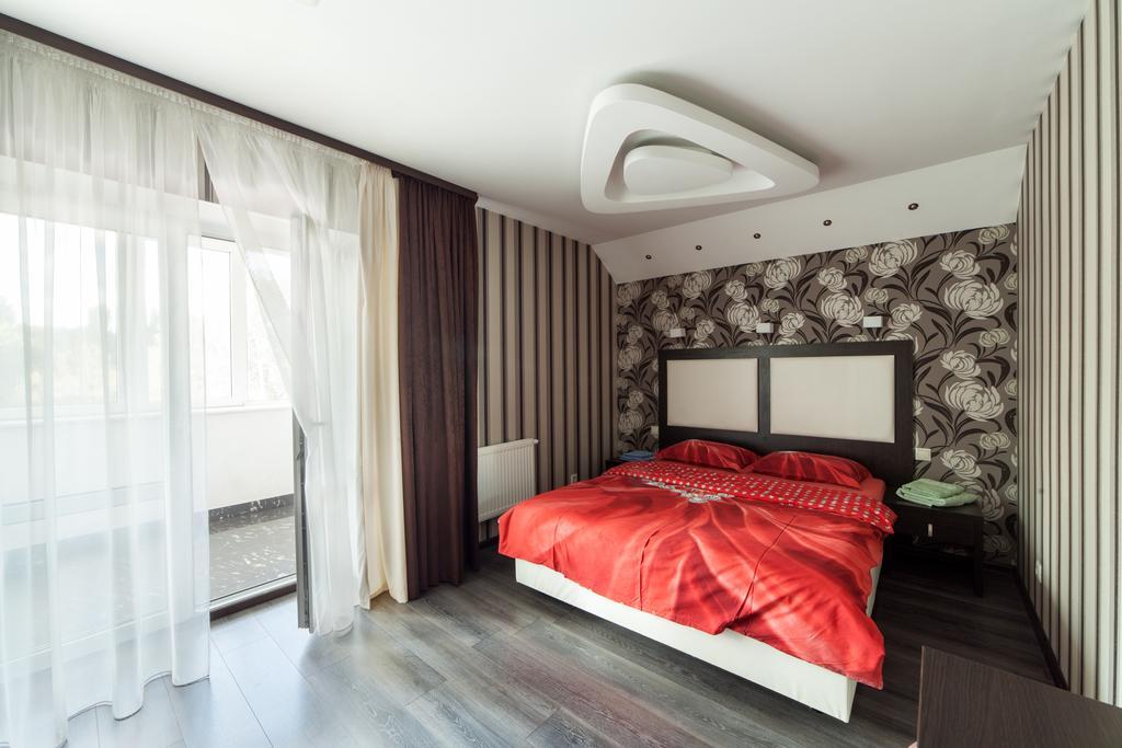 Home Comfort Livoberezhna Iec Kiev Exteriör bild