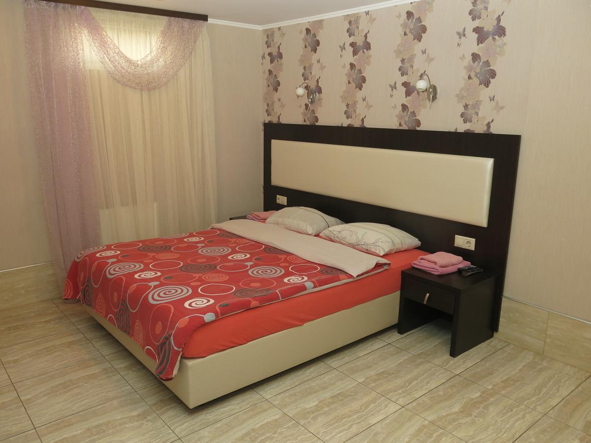 Home Comfort Livoberezhna Iec Kiev Exteriör bild